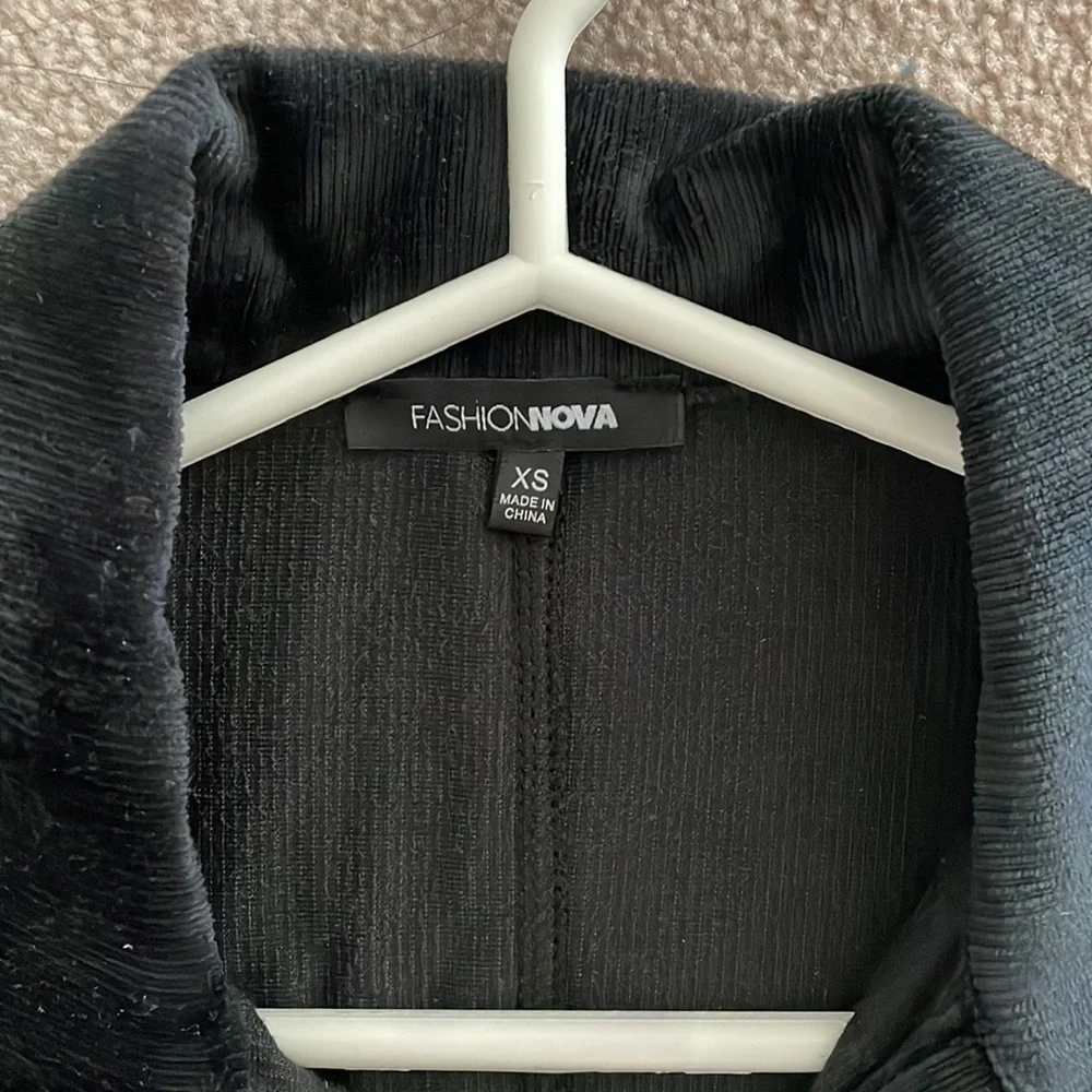 🔥🔥🔥 Fashionnova | Jumpsuit - Picture 5 of 8